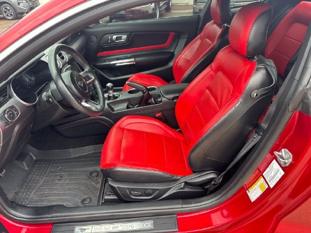 2020 Ford Mustang EcoBoost