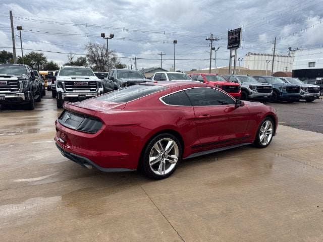 2020 Ford Mustang EcoBoost