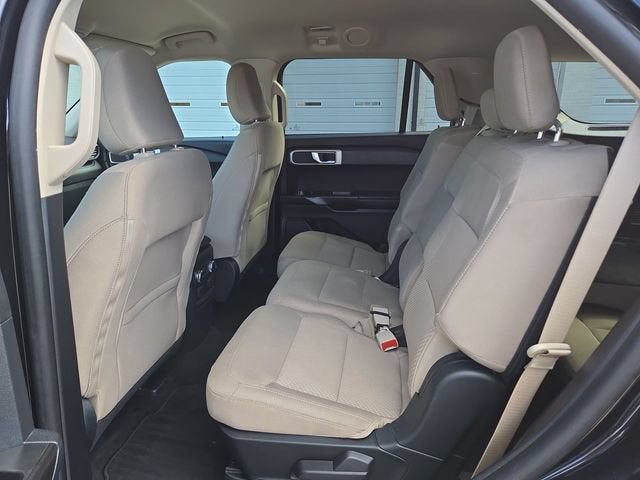 2021 Ford Explorer Base
