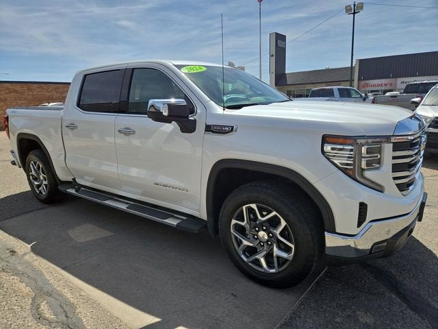 2024 GMC Sierra 1500 SLT
