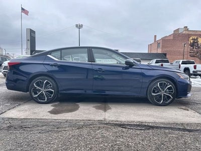 2024 Nissan Altima 2.5 SR