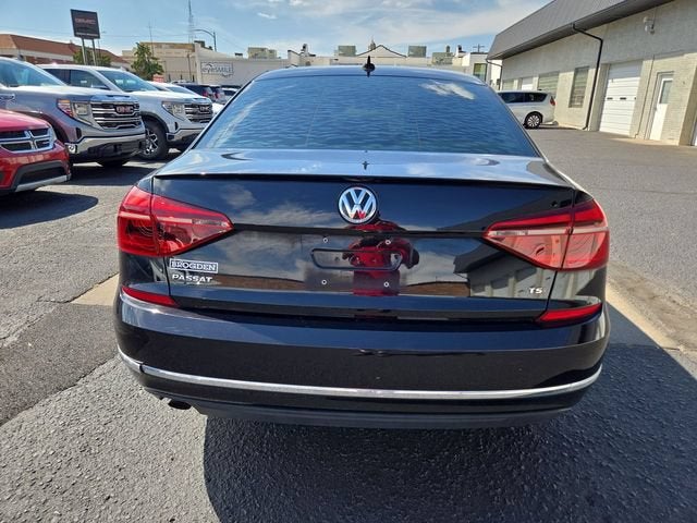 2019 Volkswagen Passat 2.0T Wolfsburg Edition
