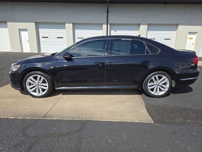 2019 Volkswagen Passat 2.0T Wolfsburg Edition