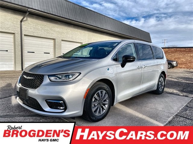 2024 Chrysler Pacifica Hybrid Select