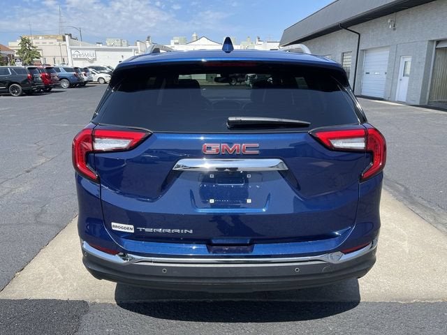 2022 GMC Terrain SLT