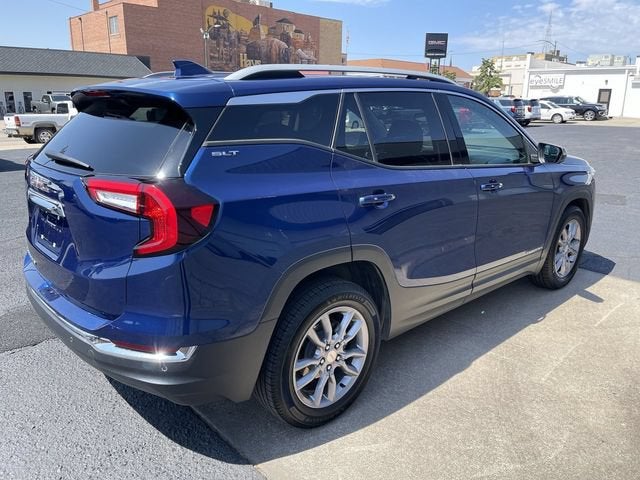 2022 GMC Terrain SLT