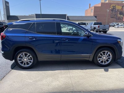 2022 GMC Terrain SLT