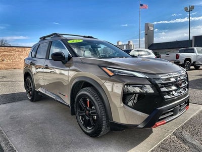 2025 Nissan Rogue Rock Creek