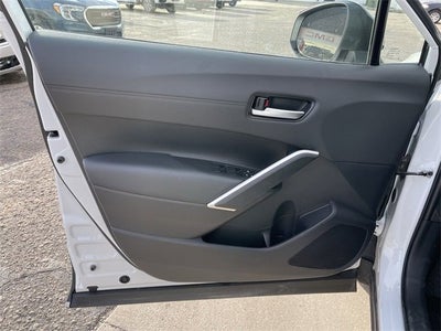 2025 Toyota Corolla Cross XLE