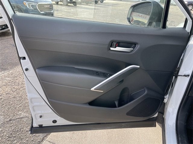 2025 Toyota Corolla Cross XLE