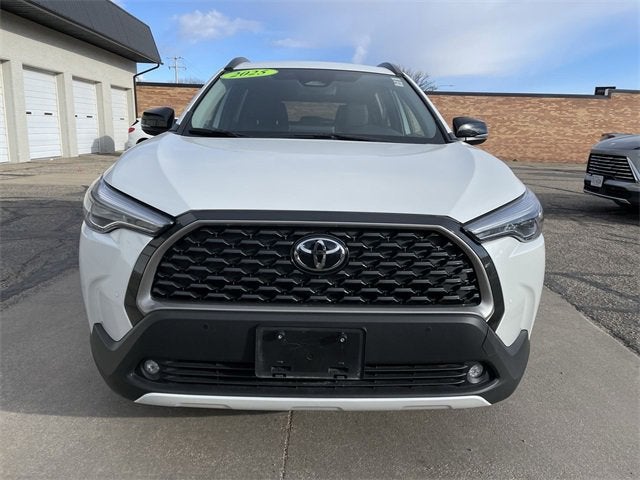 2025 Toyota Corolla Cross XLE
