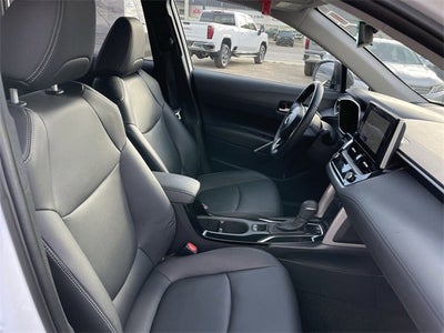 2025 Toyota Corolla Cross XLE