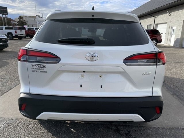 2025 Toyota Corolla Cross XLE