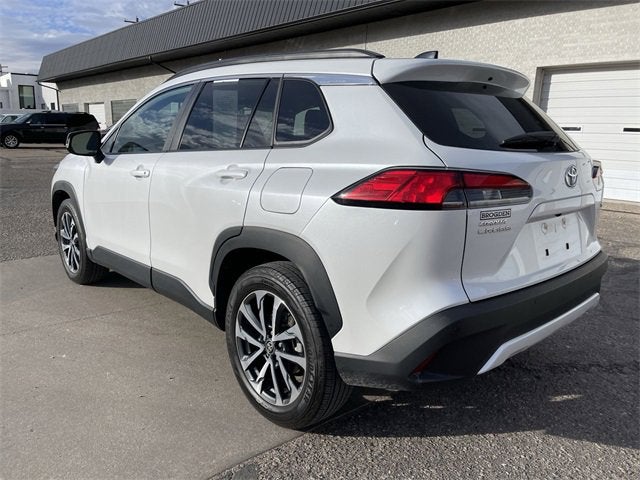 2025 Toyota Corolla Cross XLE