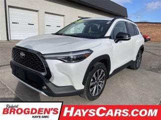 2025 Toyota Corolla Cross XLE