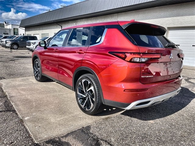 2024 Mitsubishi Outlander SE