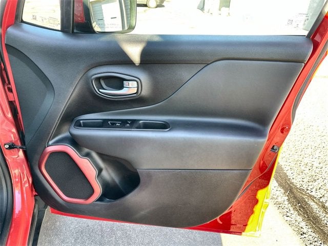 2022 Jeep Renegade (RED) Edition