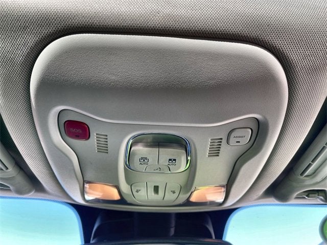 2022 Jeep Renegade (RED) Edition